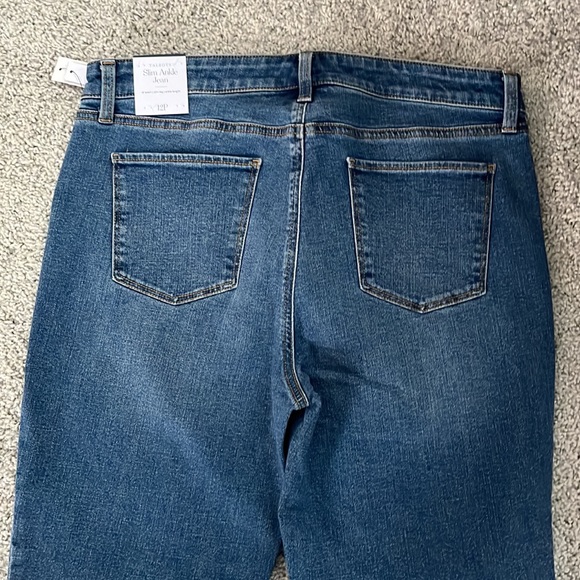 Talbots NWT woman’s 12P slim ankle jeans - Picture 3 of 7